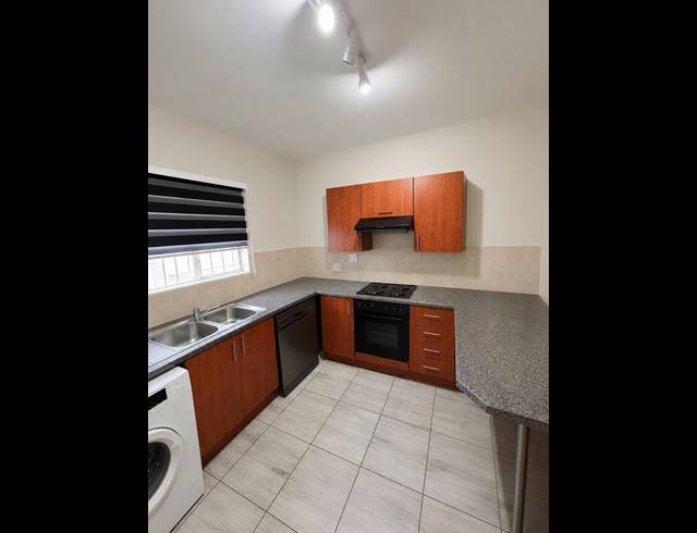 2 BEDROOM PROPERTY TO RENT IN GREENSTONE HILL